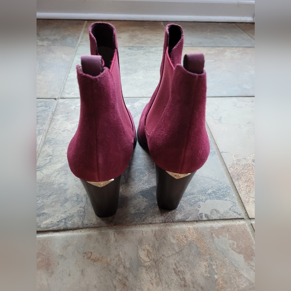 MK Michael Kors Women's Chelsea Boots Lottie Size 9.5 Dark Berry Suede - Picture 6 of 15